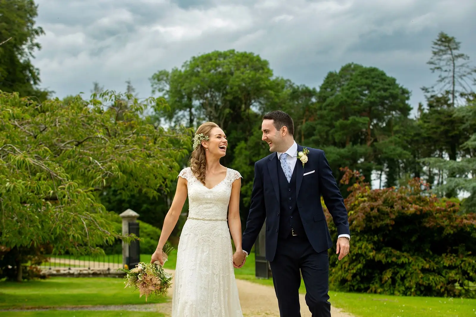 Candid wedding photograph by David Maury